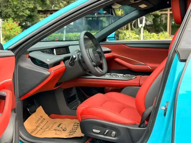 Xiaomi SU7 — Фото автомобиля 7