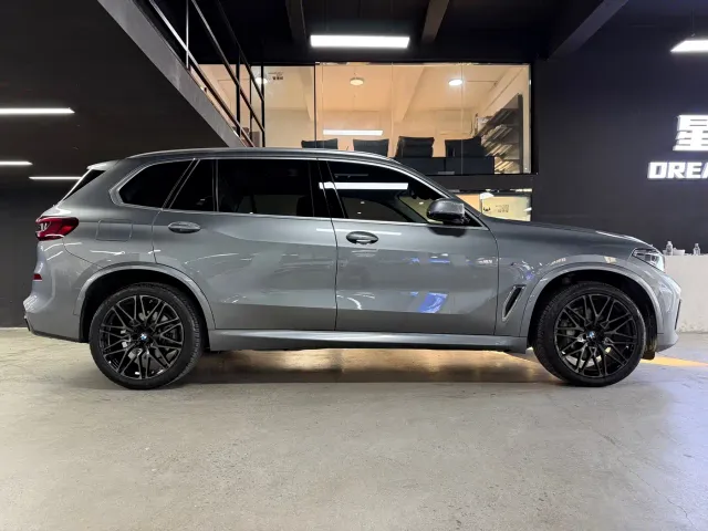 BMW X5 — Фото автомобиля 10