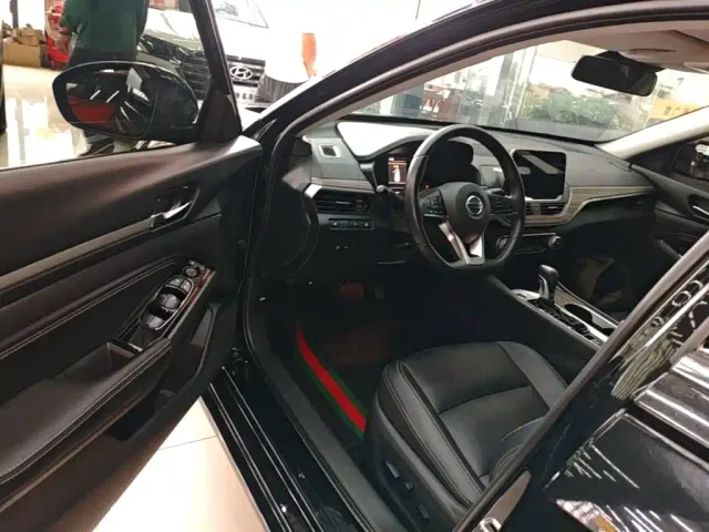 Nissan Teana — Фото автомобиля 15