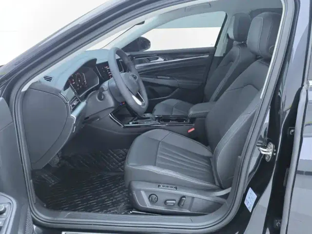 Volkswagen Passat — Фото автомобиля 9