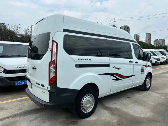 Ford Transit — Фото автомобиля 3