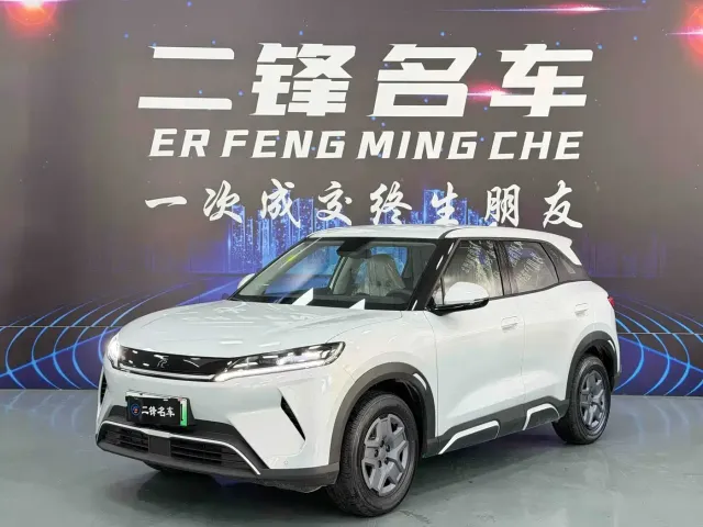 Фотография автомобиля — BYD Yuan UP