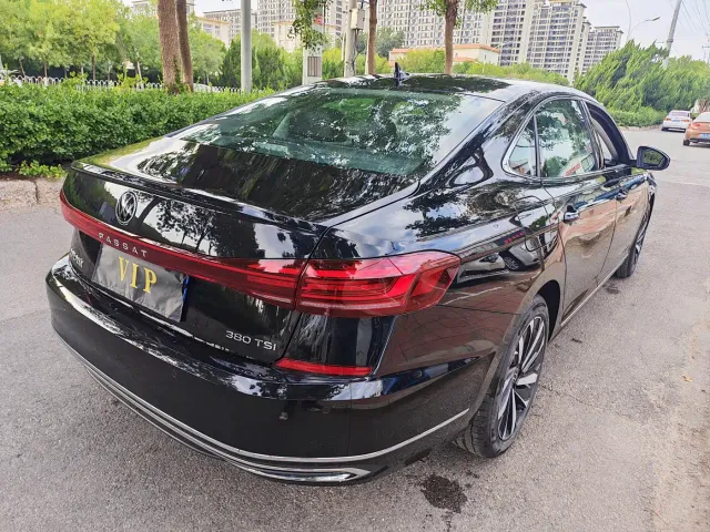 Volkswagen Passat — Фото автомобиля 9
