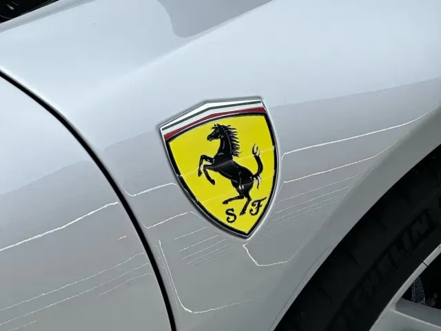 Ferrari SF90 — Фото автомобиля 12