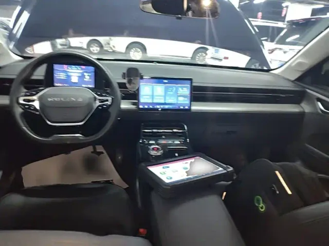 Wuling Starlight — Фото автомобиля 9