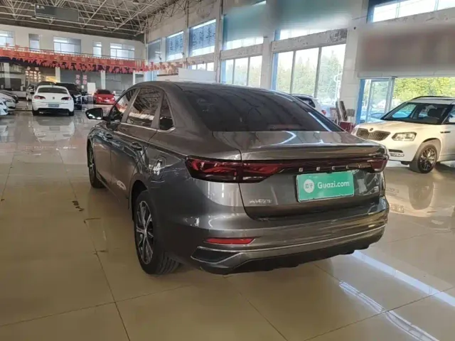 Geely Emgrand — Фото автомобиля 4