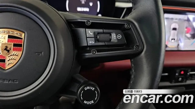 Porsche Macan Electric — Фото автомобиля 27