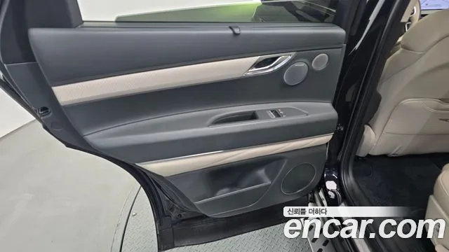 Genesis GV80 — Фото автомобиля 14