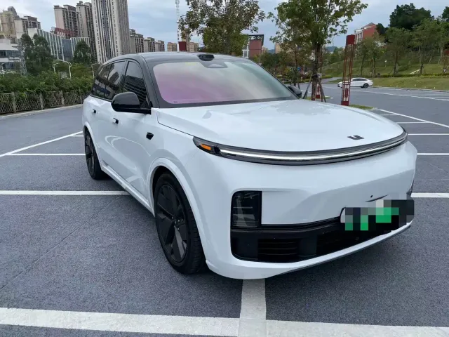 Li Auto L9 — Фото автомобиля 3