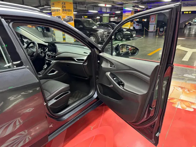 Chevrolet Orlando — Фото автомобиля 23