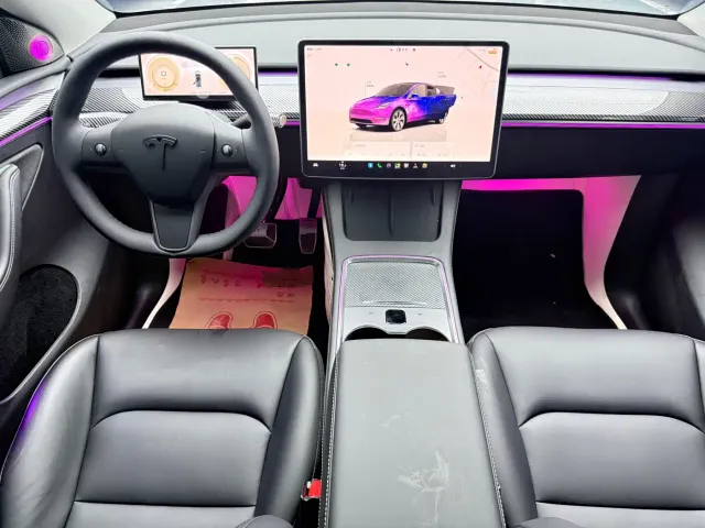 Tesla Model Y — Фото автомобиля 4