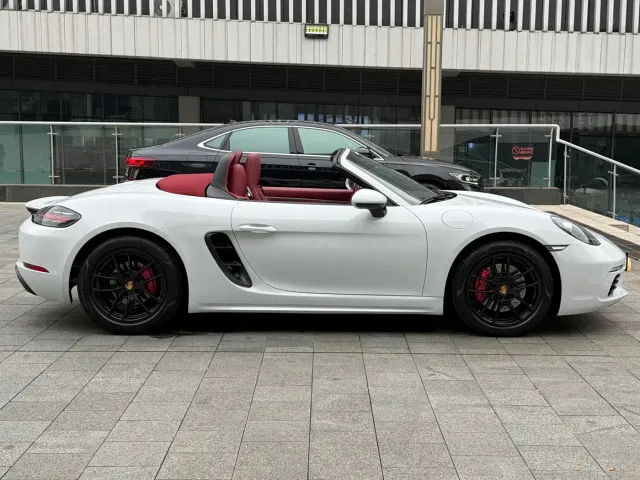Porsche 718 — Фото автомобиля 4