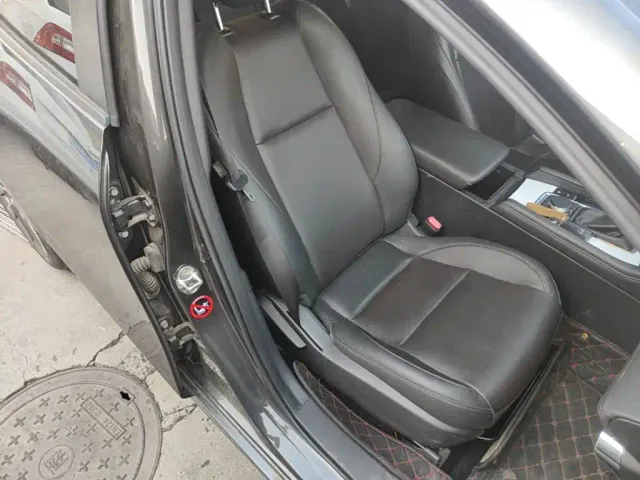Mazda Axela — Фото автомобиля 24