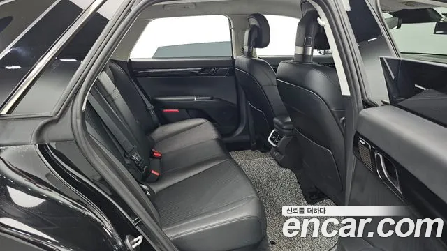 Hyundai Grandeur GN7 — Фото автомобиля 18