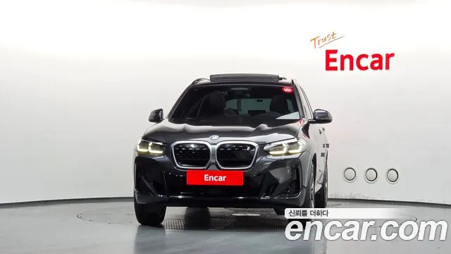 BMW iX3 G08 (2020–2024) — Фото автомобиля 3