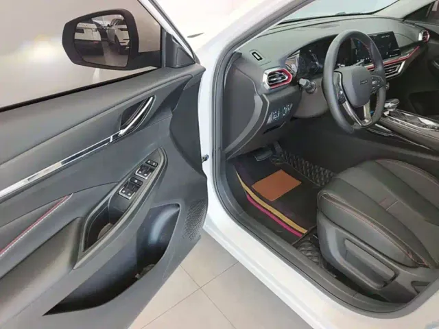 Changan Oushang X5 — Фото автомобиля 15