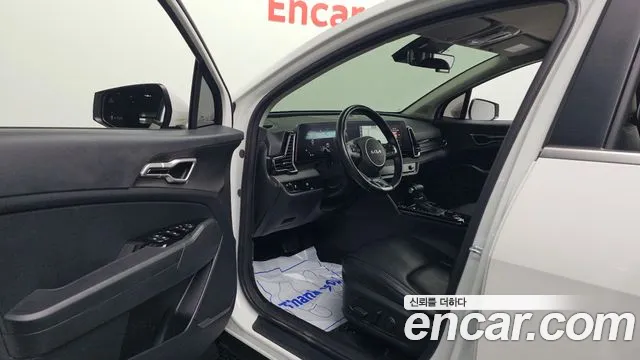 Kia Sportage Sportage 5-е поколение Бензин 1.6 турбо 2WD — Фото автомобиля 10