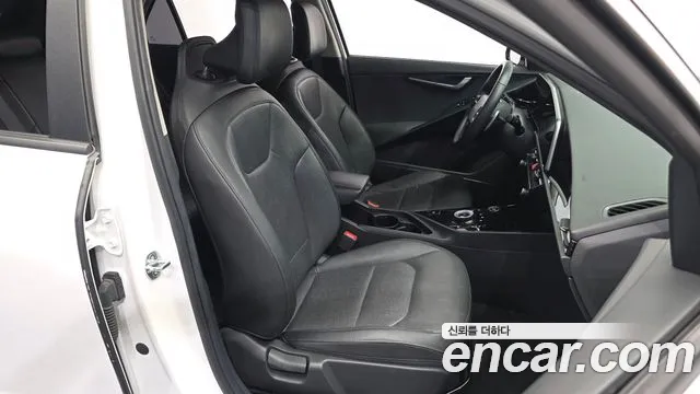 Kia Niro Niro (New) — Фото автомобиля 17