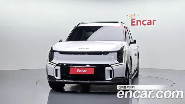 Kia EV9 — Фото автомобиля 3