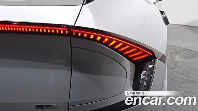 Kia EV6 — Фото автомобиля 22