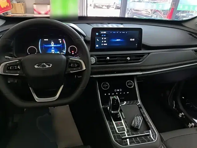 Chery Tiggo 8 — Фото автомобиля 9