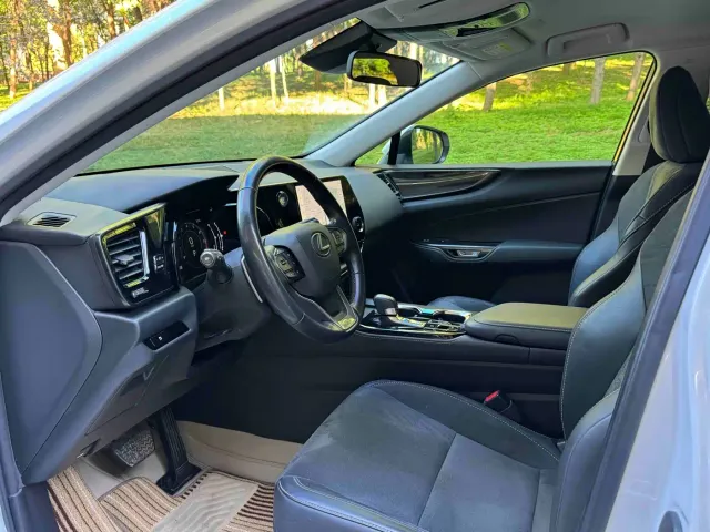 Lexus NX — Фото автомобиля 6