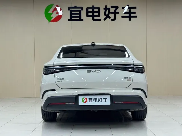 BYD Seal 07 DM-i — Фото автомобиля 6