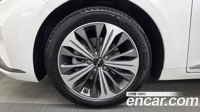 Kia K8 Signature — Фото автомобиля 5