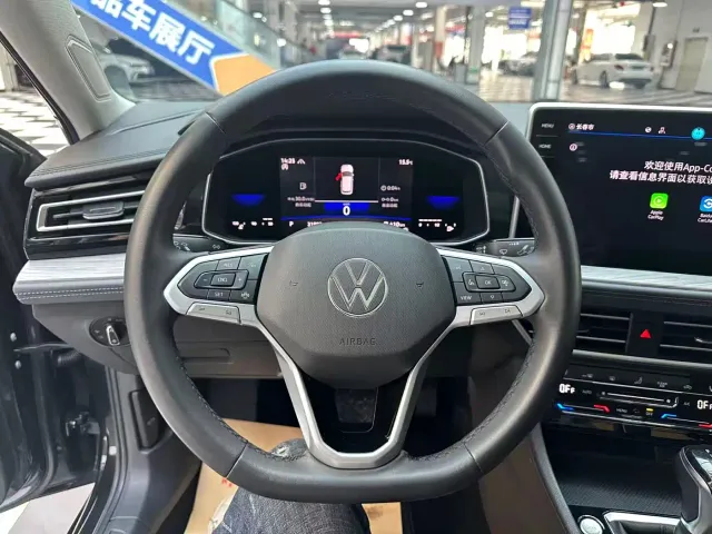 Volkswagen Sagitar — Фото автомобиля 9