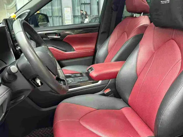 Toyota Crown Kluger — Фото автомобиля 9