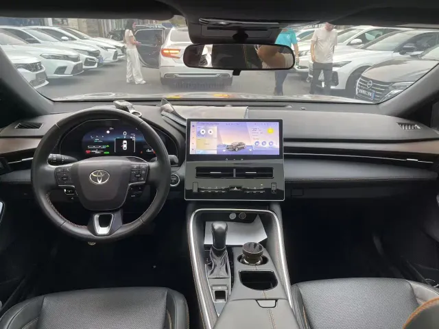 Toyota Avalon — Фото автомобиля 4