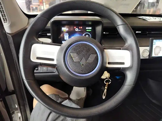 Wuling Hongguang Mini EV — Фото автомобиля 10