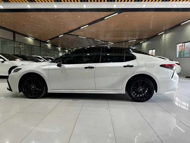 Toyota Camry — Фото автомобиля 21
