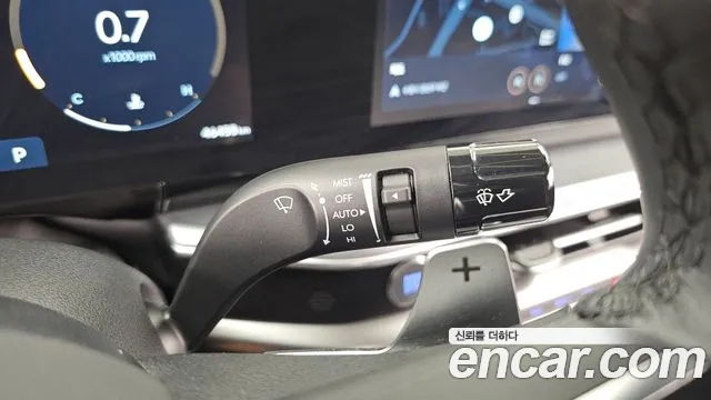 Hyundai Grandeur Grandeur (GN7) 2.5 Бензин 2WD — Фото автомобиля 26