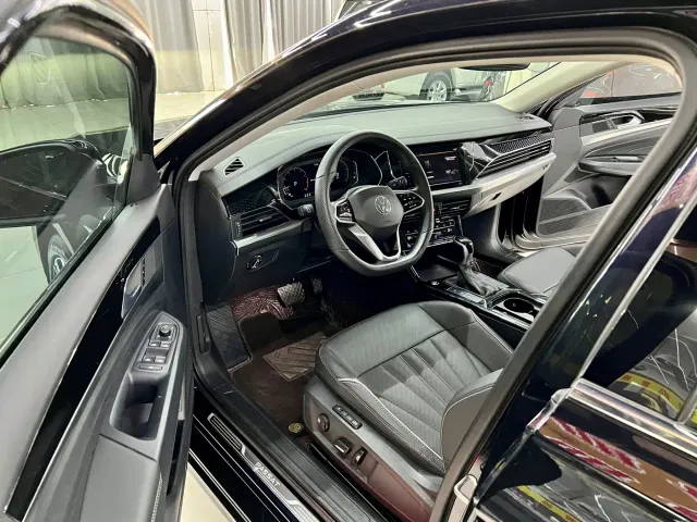 Volkswagen Passat — Фото автомобиля 10