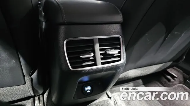 Hyundai Sonata — Фото автомобиля 30