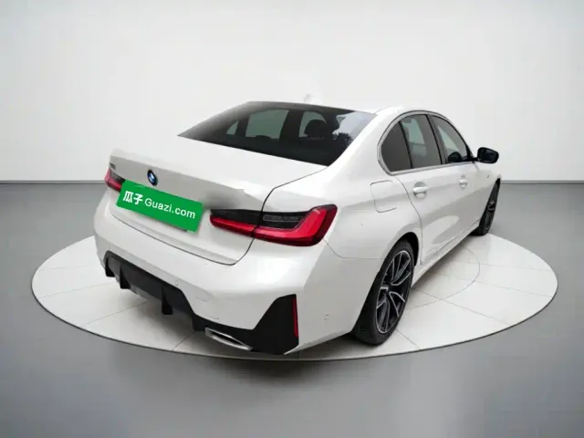 BMW 3 Series — Фото автомобиля 4