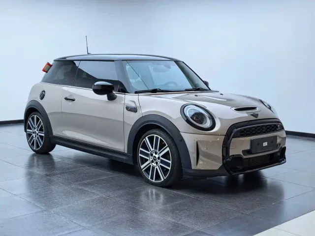 MINI Hatch — Фото автомобиля 3