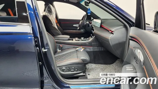 Genesis GV70 2.5T Бензин AWD — Фото автомобиля 11