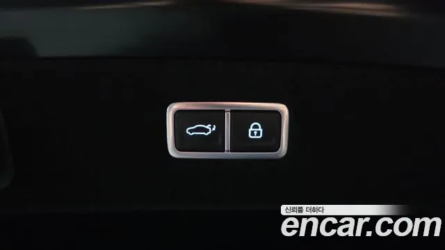 Genesis G90 Бензин 3.5 турбо AWD — Фото автомобиля 30