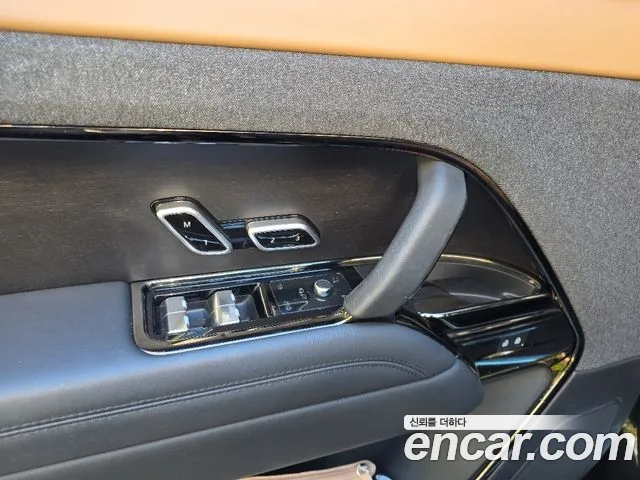 Land Rover Range Rover Sport — Фото автомобиля 9