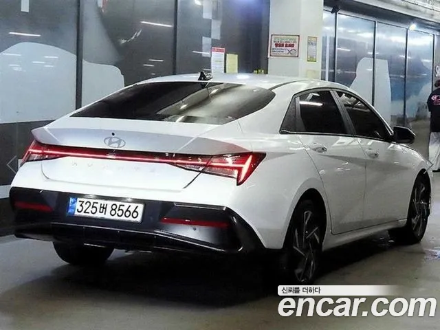 Hyundai Avante CN7 — Фото автомобиля 4