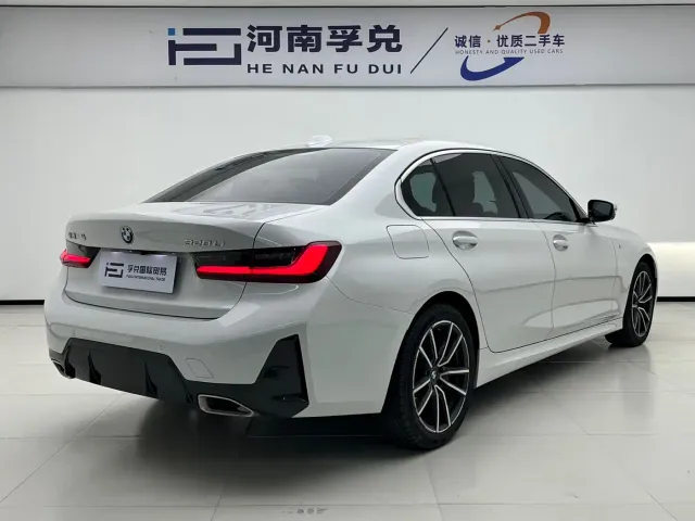 BMW 3 Series — Фото автомобиля 4