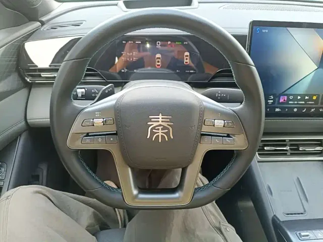 BYD Qin L — Фото автомобиля 10
