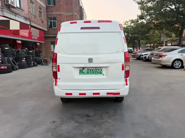 Yuan Cheng Yuan Cheng E5 2022 E5L Pure Electric Van Guoxuan 39.9kWh — Фото автомобиля 6