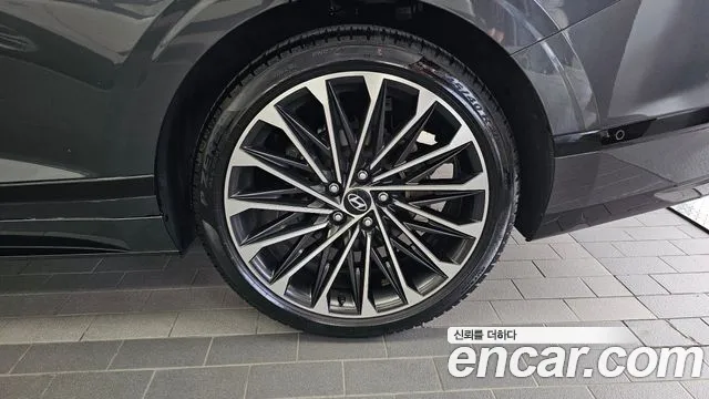Hyundai Grandeur GN7 — Фото автомобиля 6