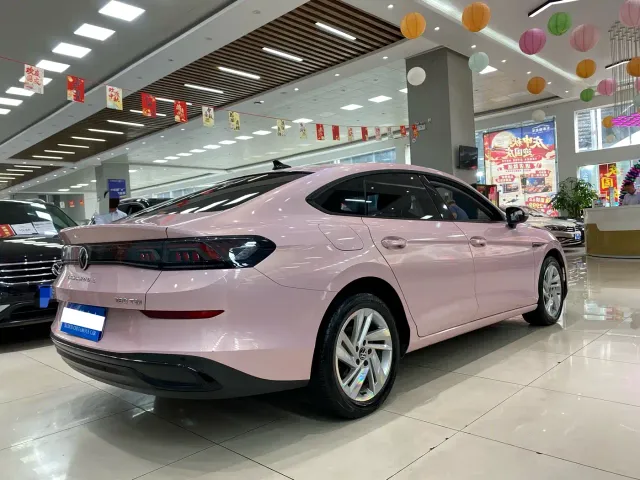 Volkswagen Lamando — Фото автомобиля 12