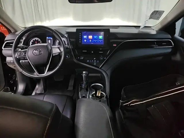 Toyota Camry — Фото автомобиля 9