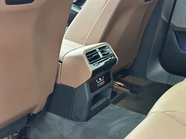 BMW 5 Series — Фото автомобиля 18