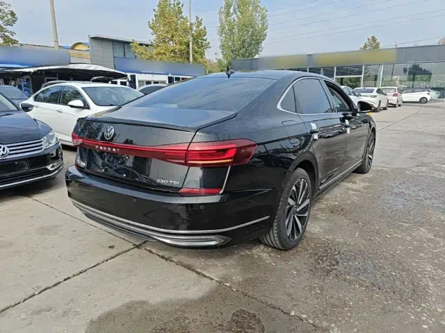 Volkswagen Passat — Фото автомобиля 6
